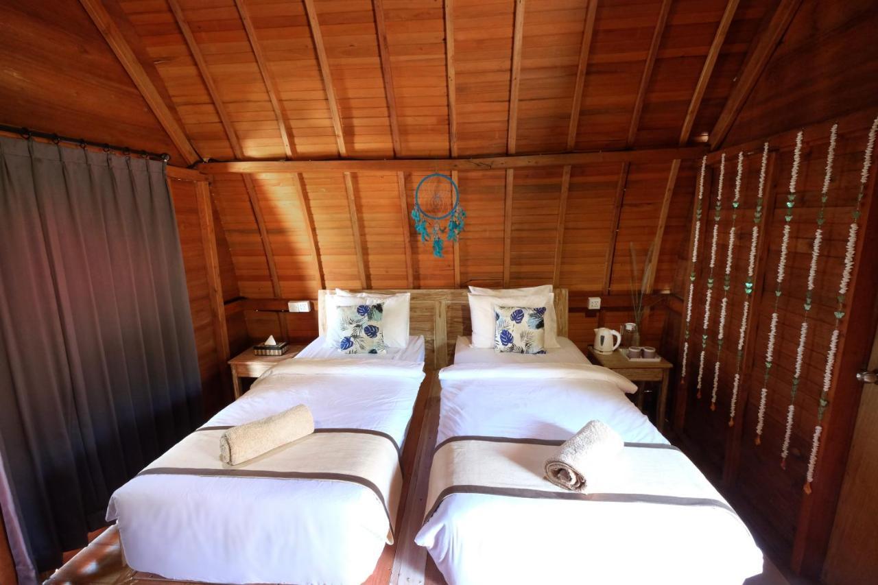 Adara Beach Huts Batununggul Εξωτερικό φωτογραφία