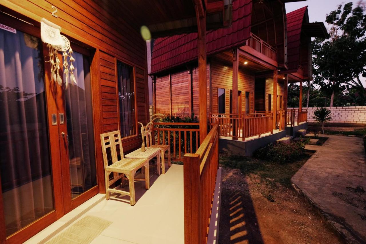 Adara Beach Huts Batununggul Εξωτερικό φωτογραφία